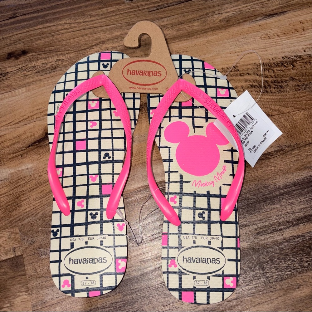 Havainas Mickey Mouse pink flip flop sandals Sz 7-8 NWT